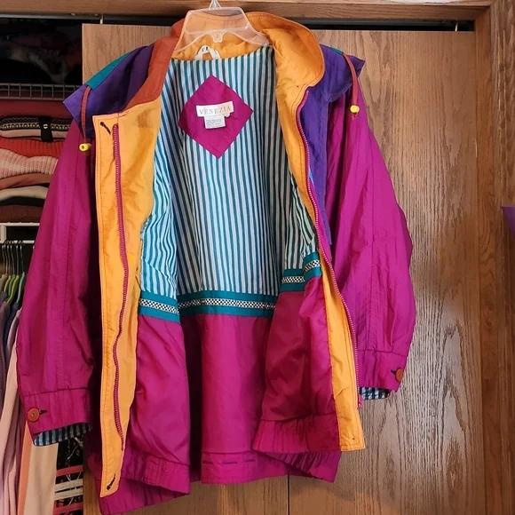 Vintage Venezia Coat - Picture 3 of 7